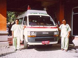 ambulance2 (16K)